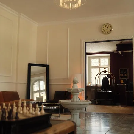Dede Hotel